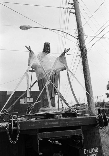 Jesus-in-flatbed-truck.jpg